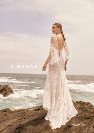 フォトウエディング福山専用衣裳室