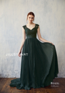 フォトウエディング福山専用衣裳室