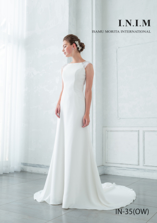 フォトウエディング福山専用衣裳室