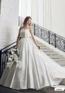 フォトウエディング福山専用衣裳室