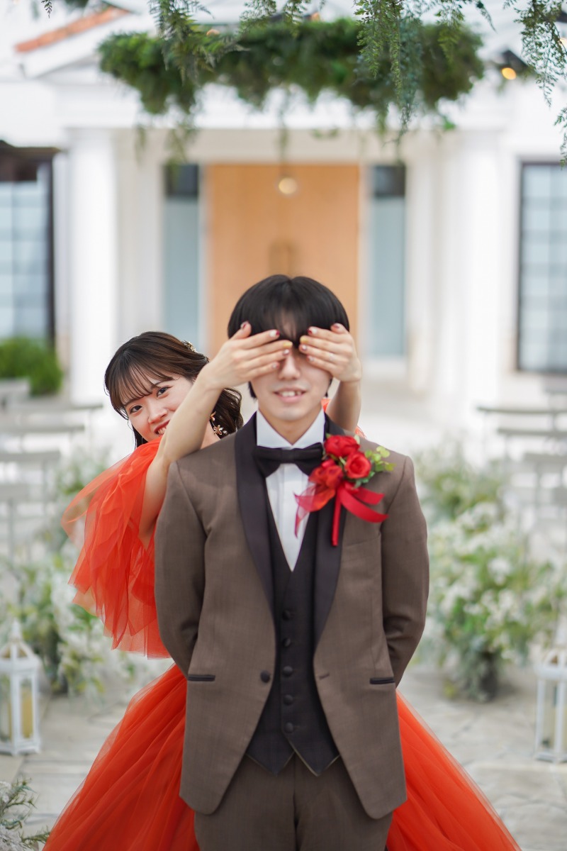 選べるチャペルはカラードレスの相性も◎でした!