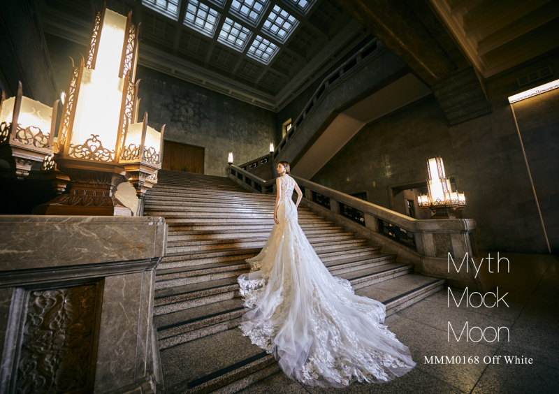 新作ドレスも常時入荷♪最新ドレスを見学時にチェック