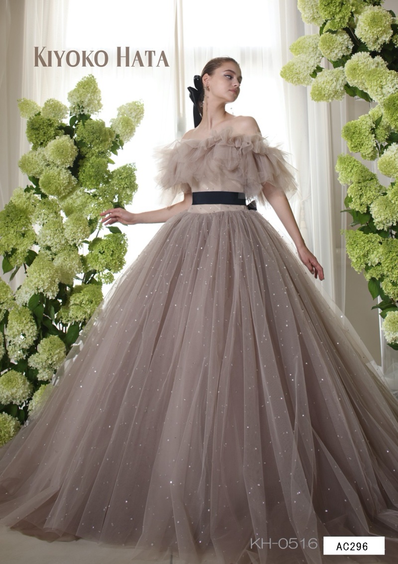 フォトウエディング福山_カラードレスが豊富