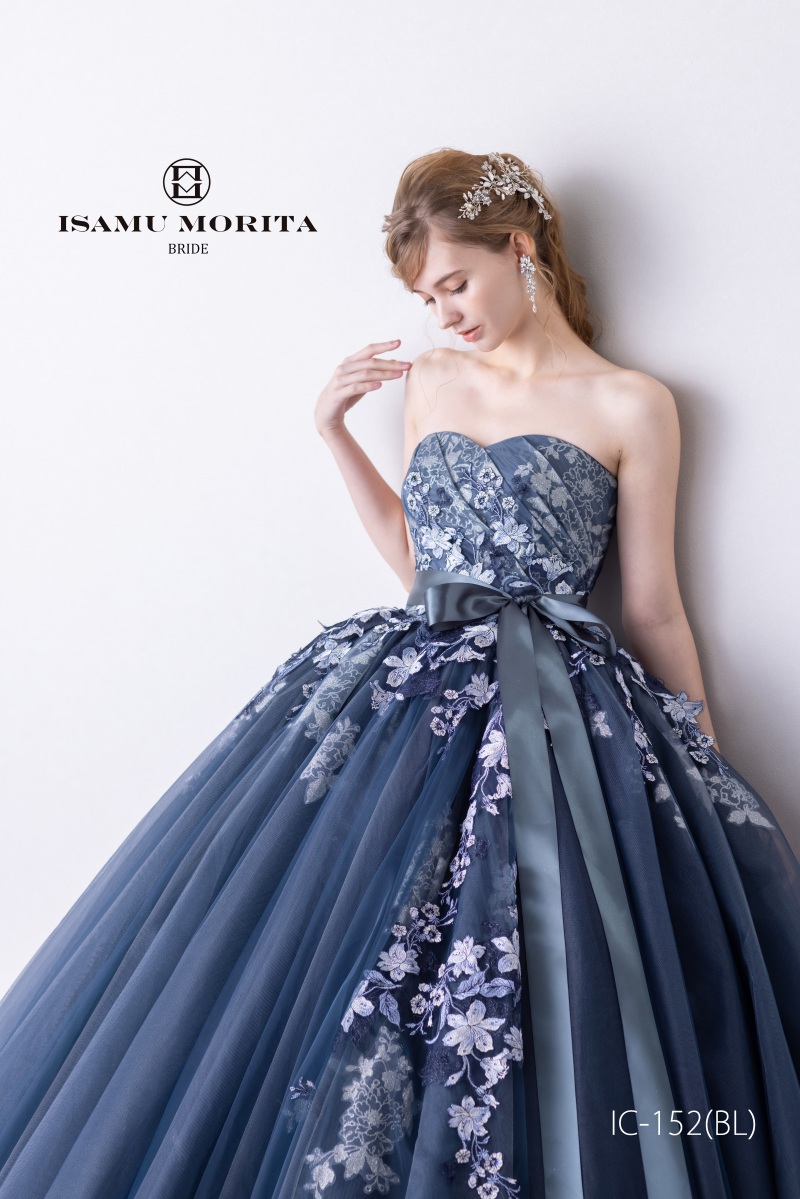 フォトウエディング福山_カラードレスが豊富