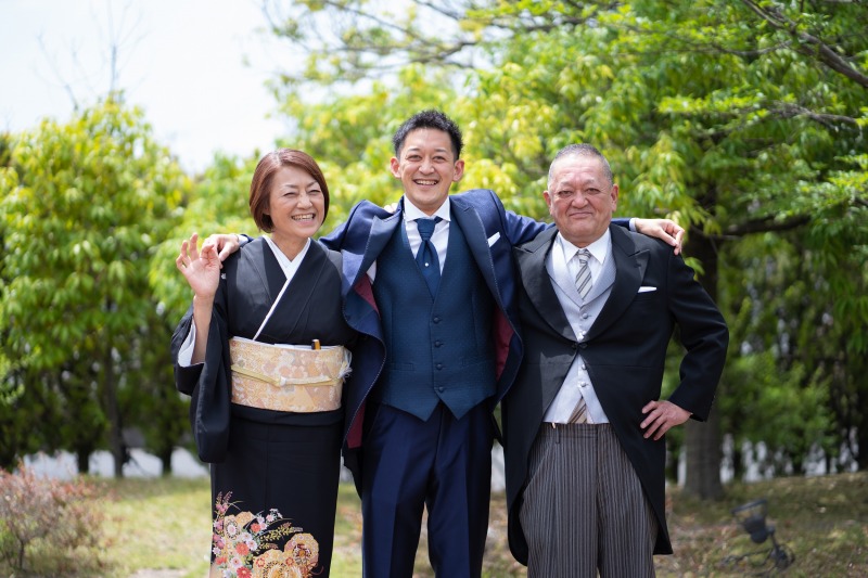 フォトウエディング福山_両親の衣装がある