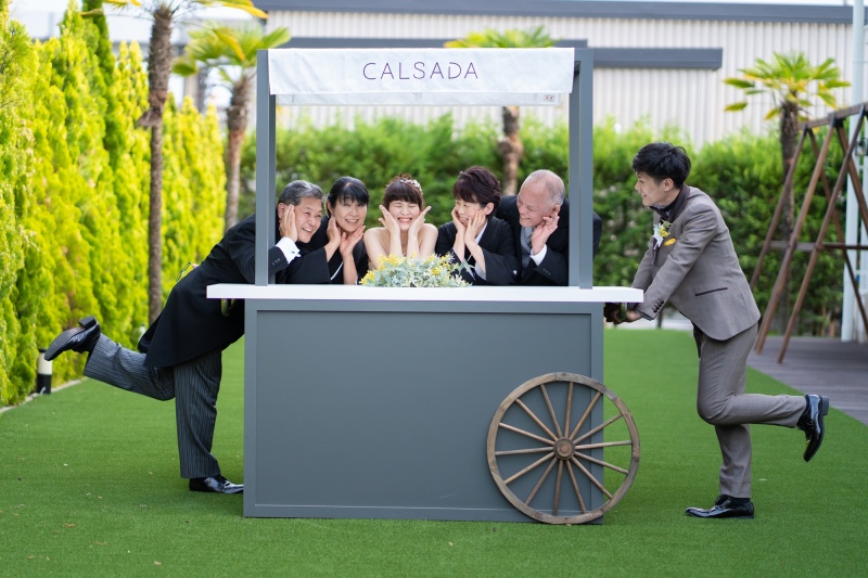 フォトウエディング福山_家族・友人を撮影に呼べる