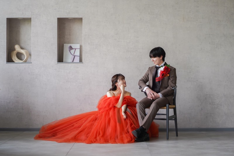 フォトウエディング福山_カラードレスが豊富