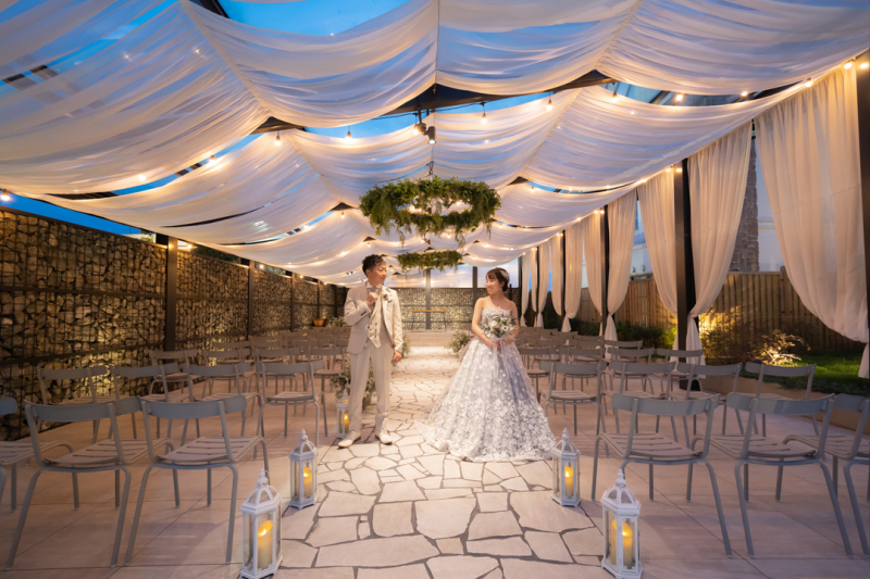 【期間限定*夢のナイトウェディングフォト165000円→99000円!】≪ドレス&タキシード1着+10カット撮影データ込≫