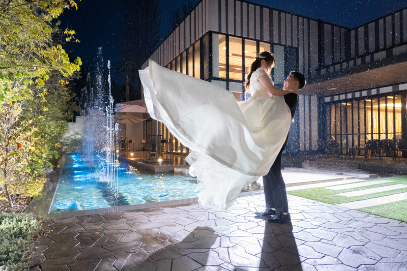 【期間限定*夢のナイトウェディングフォト165000円→99000円!】≪ドレス&タキシード1着+10カット撮影データ込≫