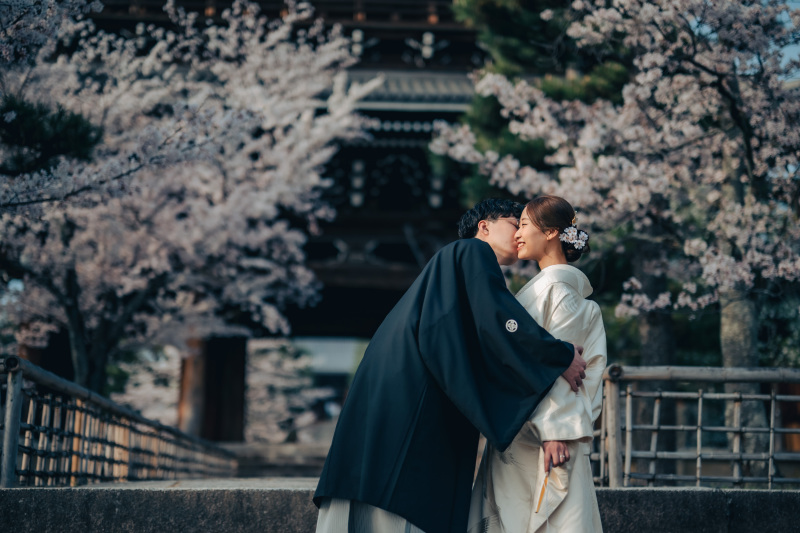 頬へのキスは思いやりの意味があるとか素敵なフォト