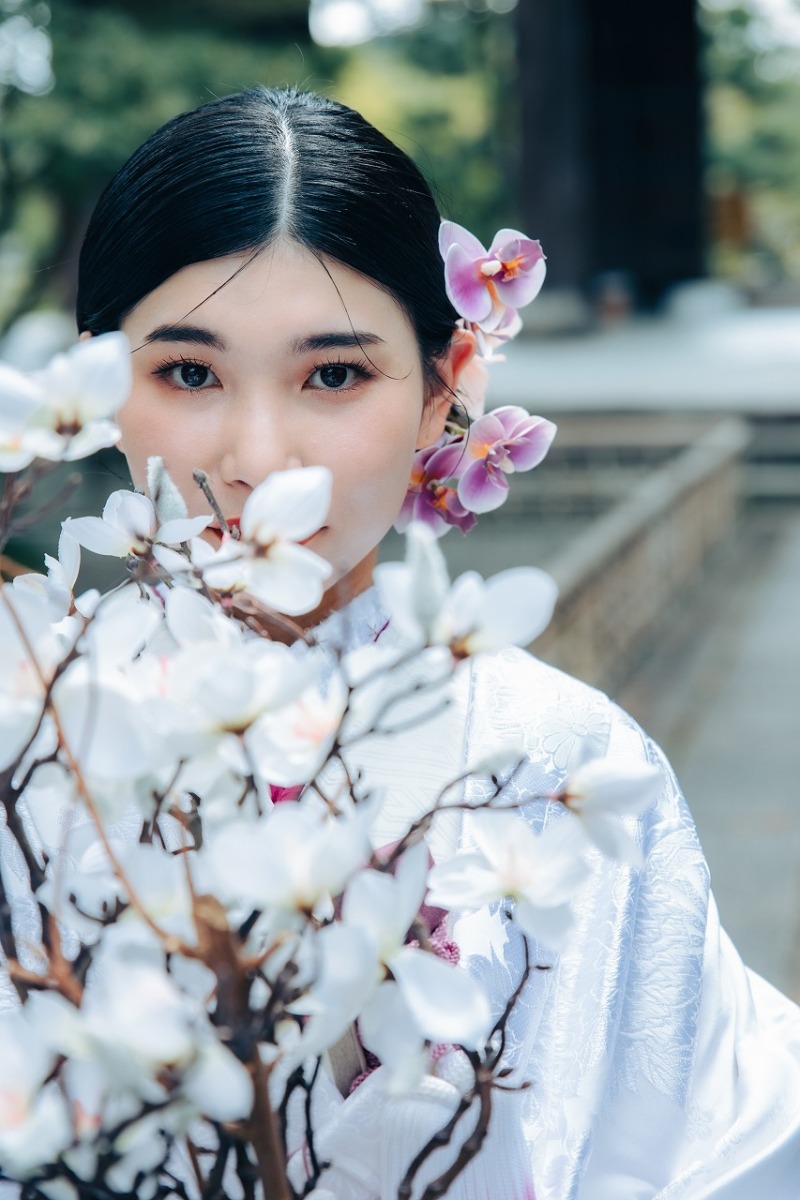 ブーケの隙間から