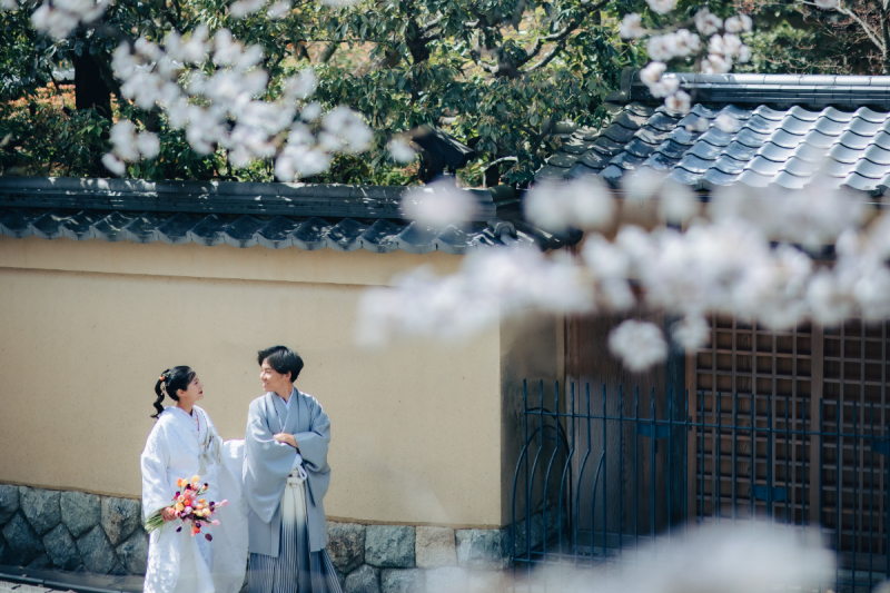 道行くその姿も