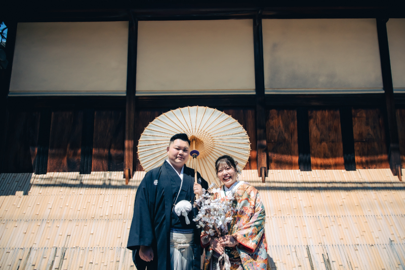 相合傘で笑顔の一枚