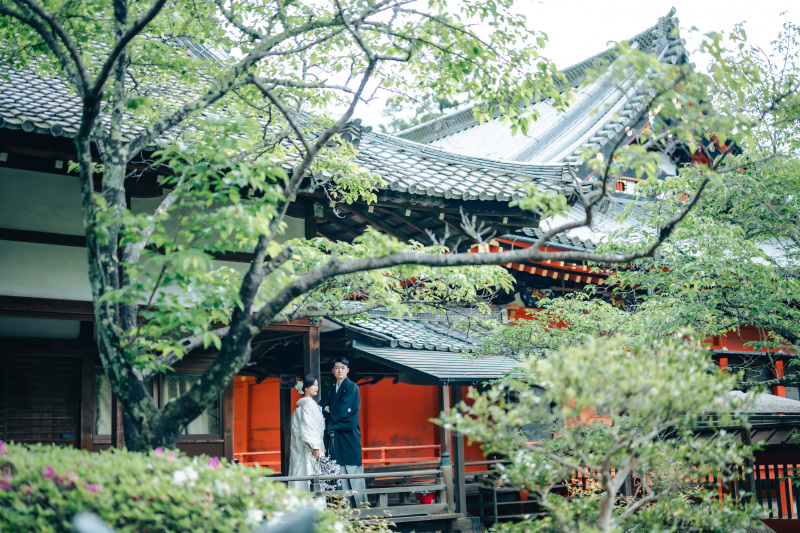 お寺全体と共に