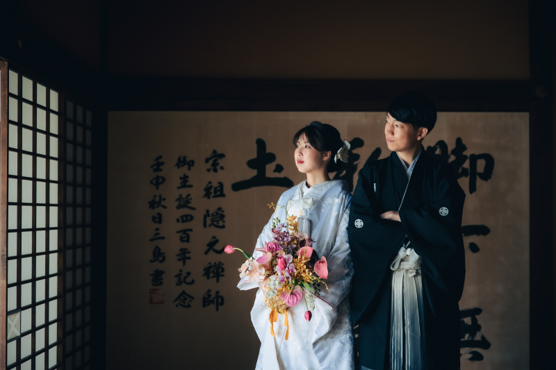 方丈での室内撮影はシックなイメージに