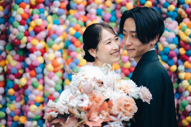 庚申堂で仲睦まじく