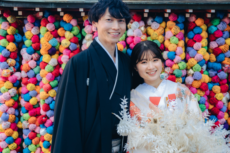 八坂庚申堂にて、キュートで色鮮やかな一枚を