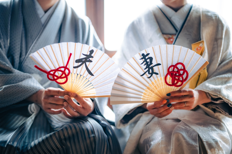 末広がりの扇子