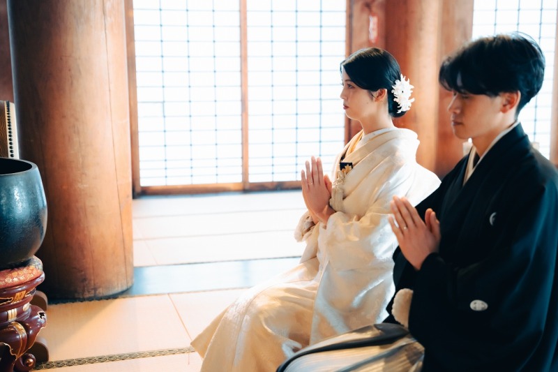 1日の始まりはご祈祷から