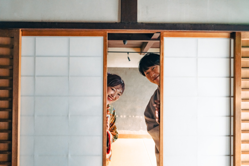 ひょっこり見つめるおふたり