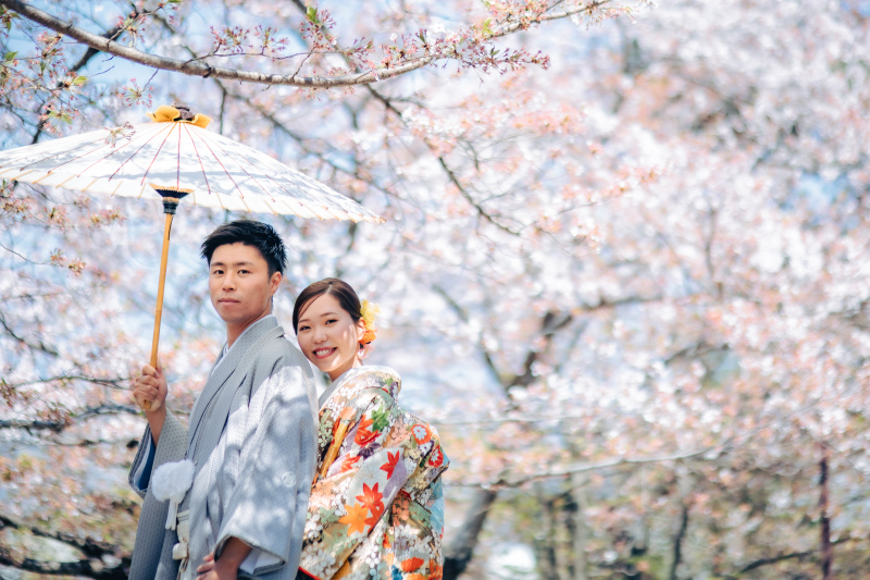 華やかで鮮やかで美しく