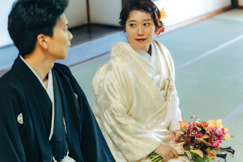 見つめる瞳は優しい表情で