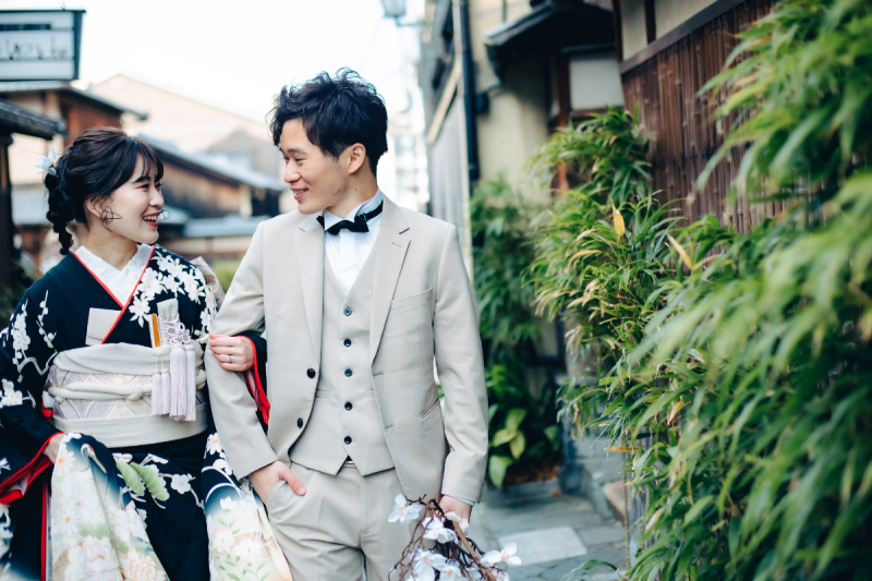 道行く姿も微笑ましい一枚に