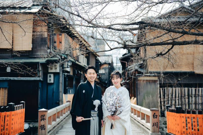 オレンジ色が印象的な巽橋での撮影