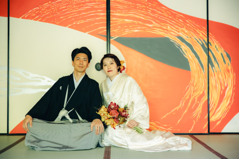 前衛的な襖絵のお部屋で