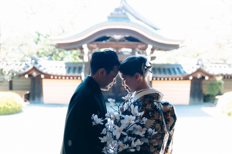 おでこをこつん