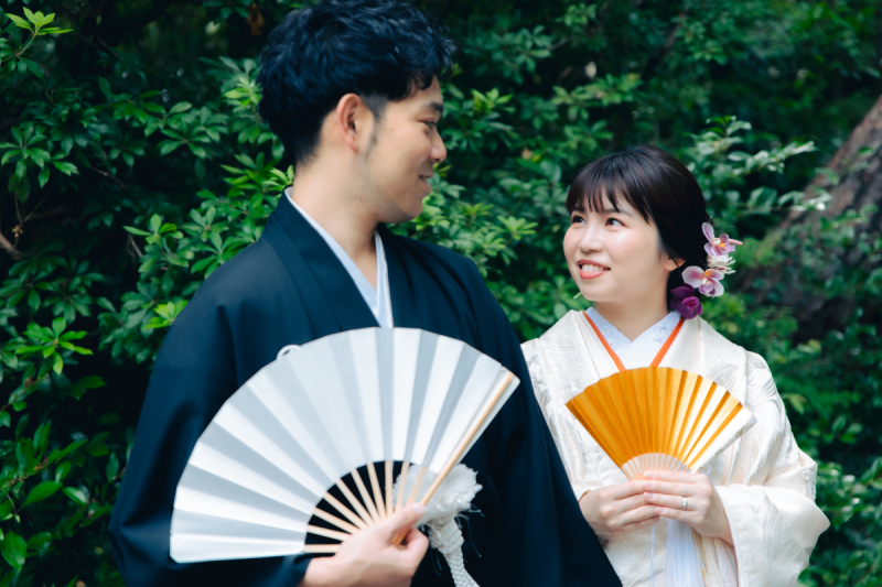 そっと見つめあうおふたりを