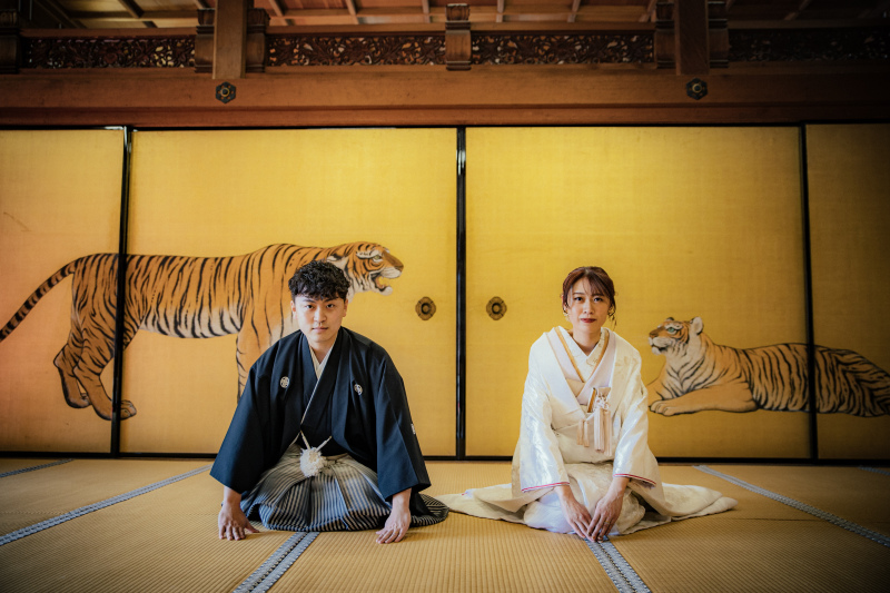 定番★和装だからこそできる正座ショット