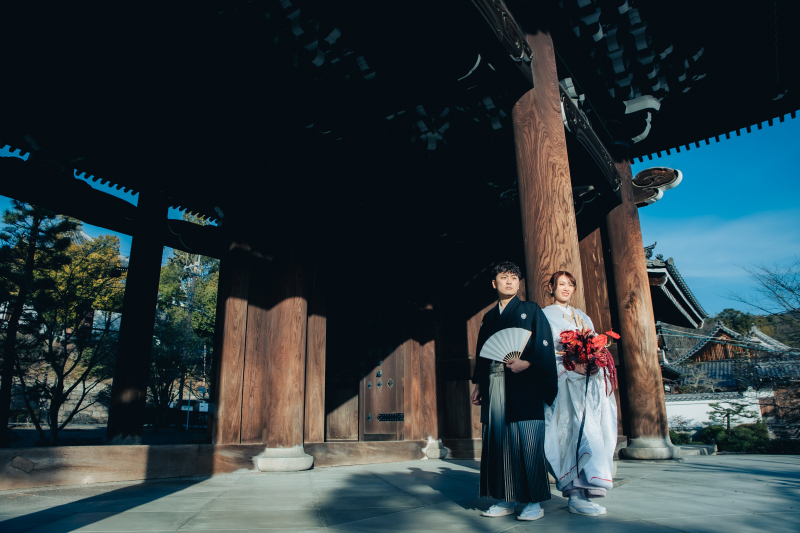 京都の由緒正しい寺院仏閣でのツーショット