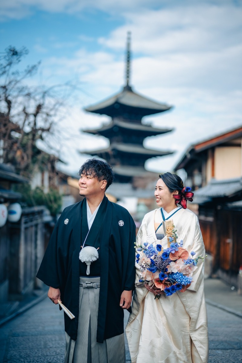 背景には五重塔