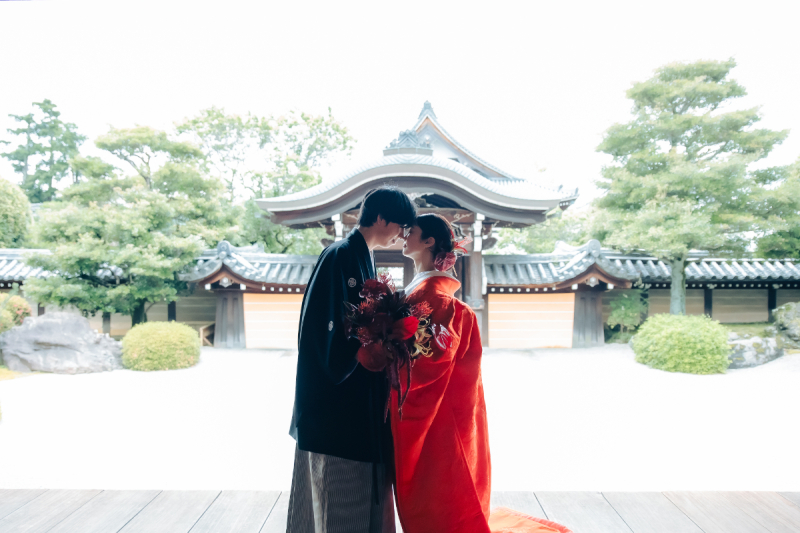 自然光の明るさの中で