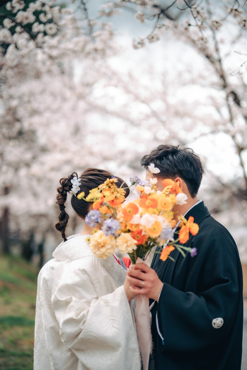 桜やブーケもこだわりの一枚のスパイスに