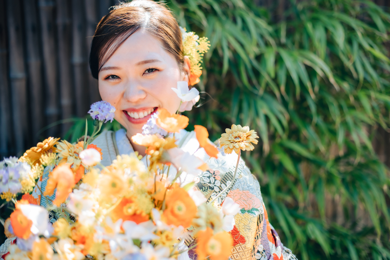 橙カラーに統一されたゴージャスなカラーコーデ