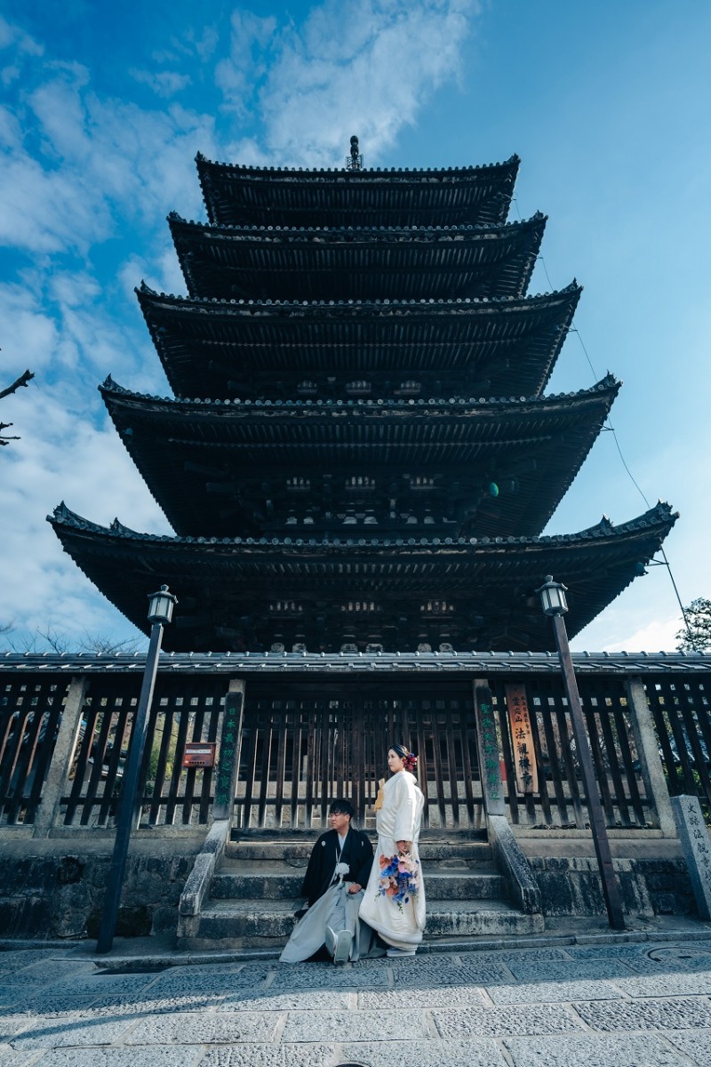 壮大に、五重塔