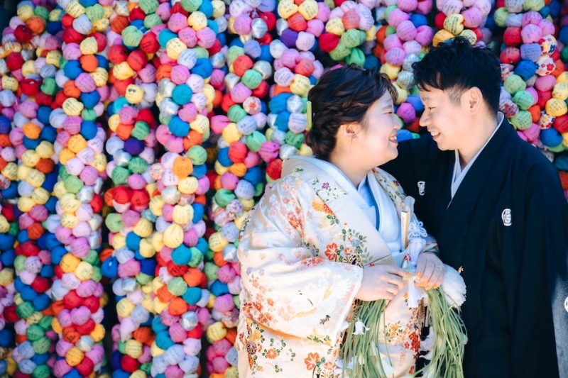 お二人を包み込むように