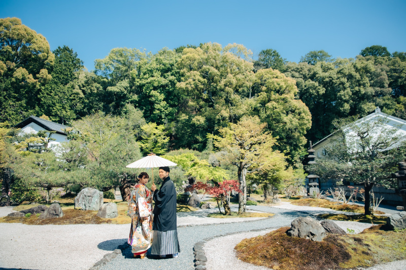 新緑の季節に趣あるお庭で