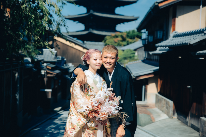 京都祇園の街並みでウエディングフォト