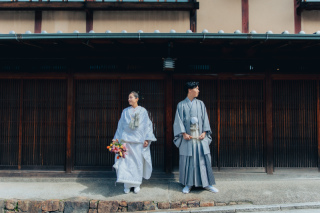 Option C. 選べる新郎衣装