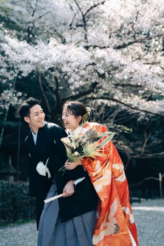 緊張がほどけた瞬間の、いちばん自然な笑顔。