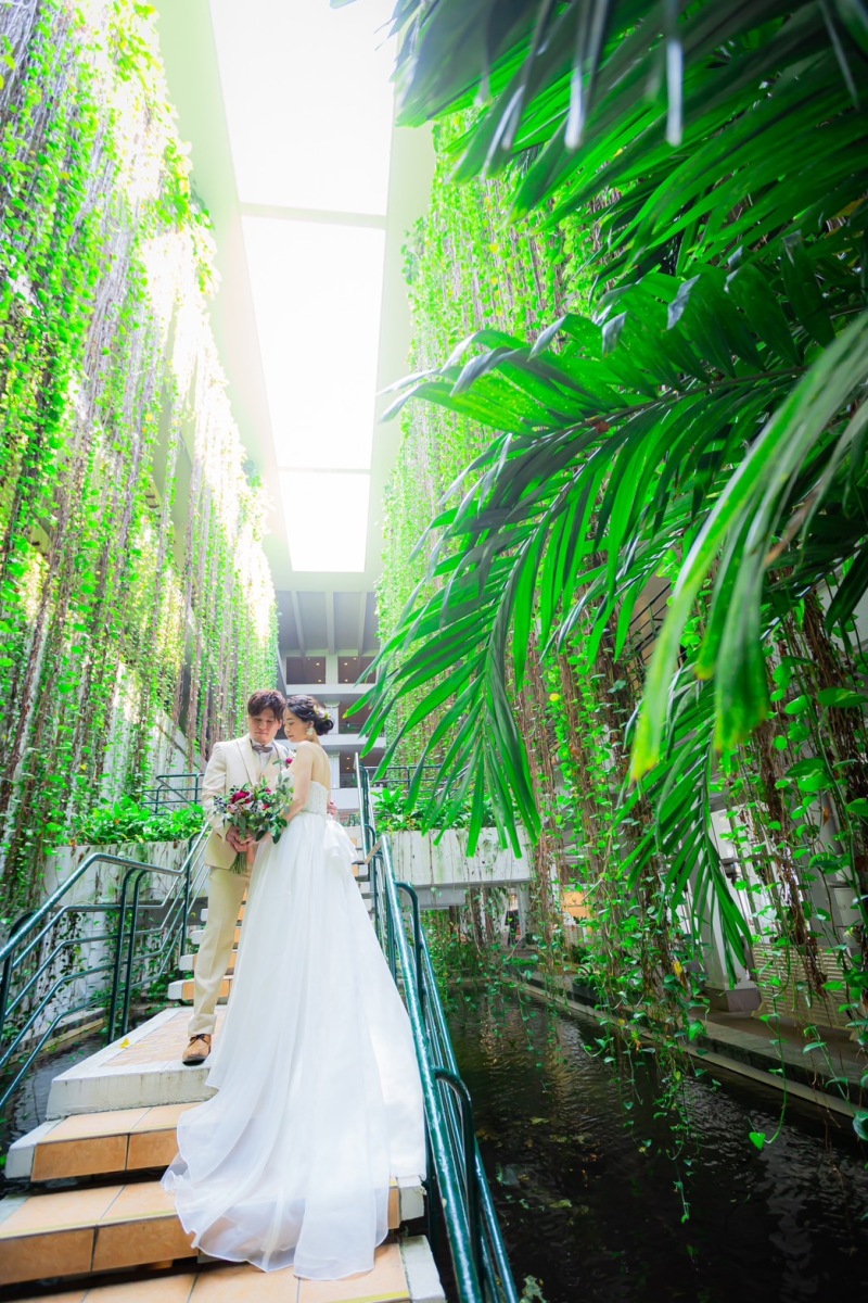 【8-10月撮影限定】海が見える☆ガーデンチャペル&ビーチフォト☆ウェディングドレス2着ok!ヘアメイク+100カット保障!