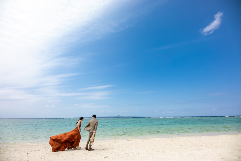 平日限定☆【カラードレス】ビーチフォトキャンペーン☆衣装&ヘアメイク+100カット保障!