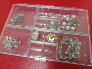 ネックレスイヤリングセット①