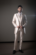 新郎タキシード　シャンパンゴールド