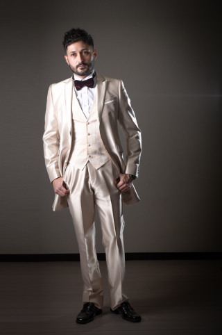 新郎タキシード　シャンパンゴールド