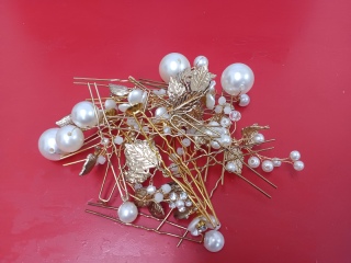パール飾りゴールドピン