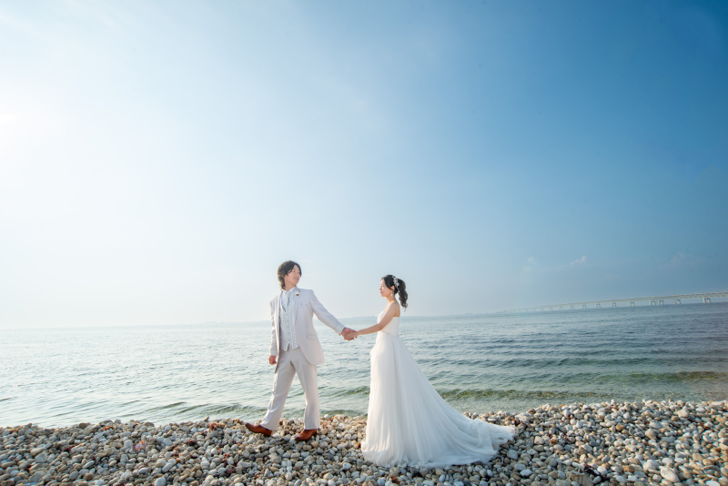 スタジオに戻り洋装にチェンジしてマーブルビーチへ